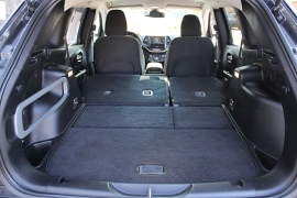 Used 2014  Jeep Cherokee 4d SUV FWD Latitude at Warner Motors near East Orange&comma; NJ