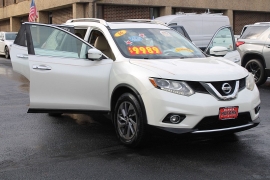 Used 2016  Nissan Rogue 4d SUV AWD SL at Warner Motors near East Orange&comma; NJ
