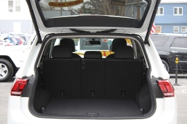 Used 2019  Volkswagen Tiguan 4d SUV SEL 4Motion at Warner Motors near East Orange&comma; NJ