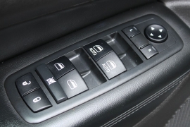 Used 2019  Jeep Grand Cherokee 4d SUV 4WD Laredo E at Warner Motors near East Orange&comma; NJ