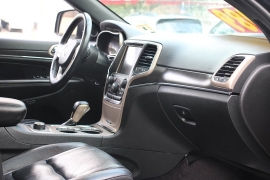 Used 2017 Jeep Grand Cherokee 4d SUV 4WD Limited at Warner Motors near East Orange, NJ