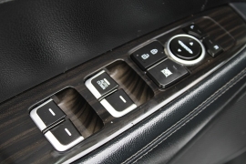 Used 2020  Kia Sorento 4d SUV FWD L at Warner Motors near East Orange&comma; NJ