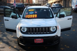 Used 2018 Jeep Renegade 4d SUV 4WD Sport at Warner Motors near East Orange, NJ
