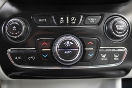 Used 2019 Jeep Cherokee 4d SUV 4WD Limited 3.2L at Warner Motors near East Orange, NJ