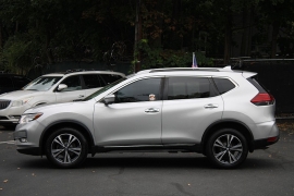 Used 2017  Nissan Rogue 4d SUV AWD SL at Warner Motors near East Orange&comma; NJ