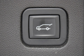 Used 2018  Chevrolet Equinox 4d SUV FWD LT w&sol;1LT at Warner Motors near East Orange&comma; NJ