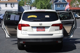 Used 2016  Honda Pilot 4d SUV AWD EX-L at Warner Motors near East Orange&comma; NJ