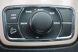 Used 2017 Jeep Grand Cherokee 4d SUV 4WD Limited at Warner Motors near East Orange, NJ