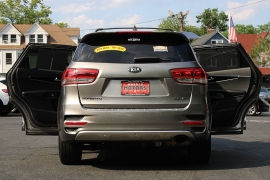 Used 2016  Kia Sorento 4d SUV AWD SX at Warner Motors near East Orange&comma; NJ