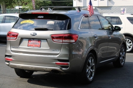 Used 2016  Kia Sorento 4d SUV AWD SX at Warner Motors near East Orange&comma; NJ