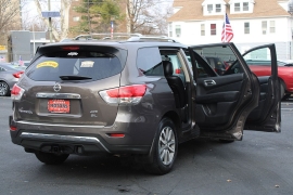Used 2016  Nissan Pathfinder 4d SUV 4WD SL at Warner Motors near East Orange, NJ