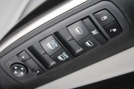 Used 2019 Jeep Cherokee 4d SUV 4WD Limited 3.2L at Warner Motors near East Orange, NJ