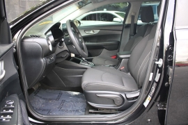 Used 2019  Kia Forte 4d Sedan LXS at Warner Motors near East Orange&comma; NJ