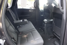 Used 2019  Jeep Grand Cherokee 4d SUV 4WD Laredo E at Warner Motors near East Orange&comma; NJ
