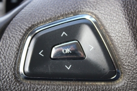 Used 2016  Lincoln MKC 4d SUV AWD Select at Warner Motors near East Orange, NJ