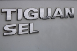 Used 2019  Volkswagen Tiguan 4d SUV SEL 4Motion at Warner Motors near East Orange&comma; NJ