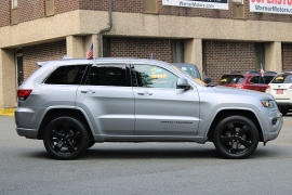 Used 2015 Jeep Grand Cherokee 4d SUV 4WD Laredo Altitude at Warner Motors near East Orange, NJ