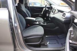 Used 2017  Kia Sorento 4d SUV FWD LX at Warner Motors near East Orange&comma; NJ