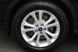 Used 2018  Ford Escape 4d SUV 4WD SE w&sol;SYNC3 at Warner Motors near East Orange&comma; NJ