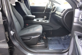 Used 2019  Jeep Grand Cherokee 4d SUV 4WD Laredo E at Warner Motors near East Orange&comma; NJ