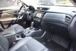 Used 2017  Nissan Rogue 4d SUV AWD SL at Warner Motors near East Orange&comma; NJ