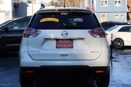 Used 2016  Nissan Rogue 4d SUV AWD SV at Warner Motors near East Orange&comma; NJ