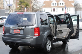 Used 2011  Honda Pilot 4d SUV 4WD EX-L at Warner Motors near East Orange&comma; NJ
