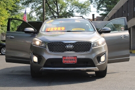 Used 2016  Kia Sorento 4d SUV AWD SX at Warner Motors near East Orange&comma; NJ