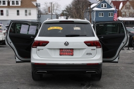 Used 2019  Volkswagen Tiguan 4d SUV SEL 4Motion at Warner Motors near East Orange&comma; NJ