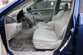 Used 2010  Toyota Camry 4d Sedan Auto at Warner Motors near East Orange&comma; NJ