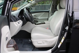 Used 2010 Toyota Venza 4d SUV FWD at Warner Motors near East Orange, NJ