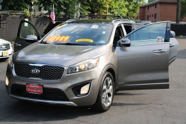 Used 2016  Kia Sorento 4d SUV AWD SX at Warner Motors near East Orange&comma; NJ
