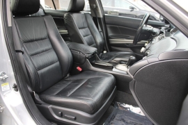 Used 2009  Honda Accord Sdn 4dr V6 Auto EX-L at Warner Motors near East Orange, NJ