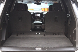 Used 2018  Chevrolet Traverse 4d SUV FWD LT Cloth w&sol;1LT at Warner Motors near East Orange&comma; NJ