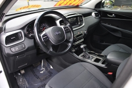 Used 2019  Kia Sorento 4d SUV AWD LX I4 at Warner Motors near East Orange&comma; NJ