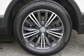 Used 2019  Volkswagen Tiguan 4d SUV SEL 4Motion at Warner Motors near East Orange&comma; NJ