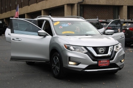 Used 2017  Nissan Rogue 4d SUV AWD SL at Warner Motors near East Orange&comma; NJ
