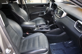 Used 2016  Kia Sorento 4d SUV AWD SX at Warner Motors near East Orange&comma; NJ