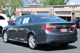 Used 2013  Toyota Camry 4d Sedan SE at Warner Motors near East Orange&comma; NJ