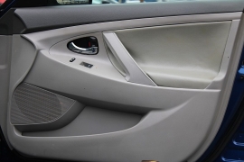 Used 2010  Toyota Camry 4d Sedan Auto at Warner Motors near East Orange&comma; NJ