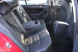 Used 2012  Volkswagen Jetta 4d Sedan SE Auto&sol;PZEV at Warner Motors near East Orange&comma; NJ