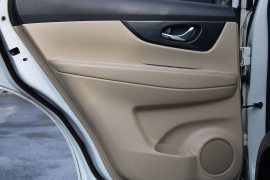 Used 2016  Nissan Rogue 4d SUV AWD SL at Warner Motors near East Orange&comma; NJ