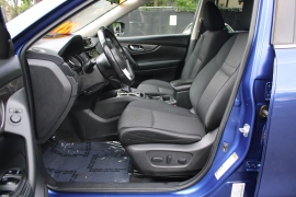 Used 2019  Nissan Rogue 4d SUV AWD SV at Warner Motors near East Orange&comma; NJ