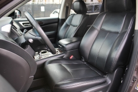 Used 2016  Nissan Pathfinder 4d SUV 4WD SL at Warner Motors near East Orange, NJ