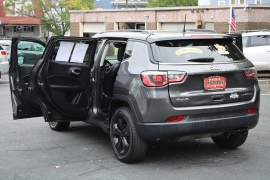 Used 2019  Jeep Compass 4d SUV 4WD Latitude at Warner Motors near East Orange&comma; NJ