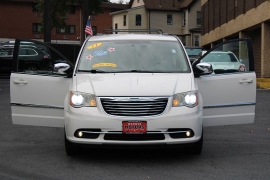 Used 2011  Chrysler Town & Country 4d Wagon Touring L at Warner Motors near East Orange&comma; NJ