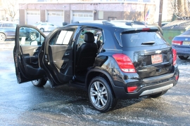 Used 2020 Chevrolet Trax 4d SUV AWD LT at Warner Motors near East Orange, NJ
