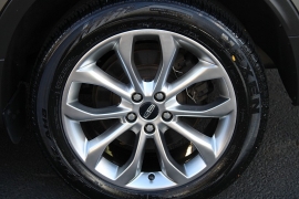 Used 2016  Lincoln MKC 4d SUV AWD Select at Warner Motors near East Orange, NJ