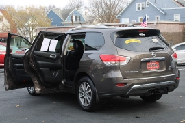 Used 2016  Nissan Pathfinder 4d SUV 4WD SL at Warner Motors near East Orange, NJ
