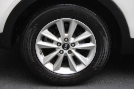 Used 2020  Kia Sorento 4d SUV FWD L at Warner Motors near East Orange&comma; NJ
